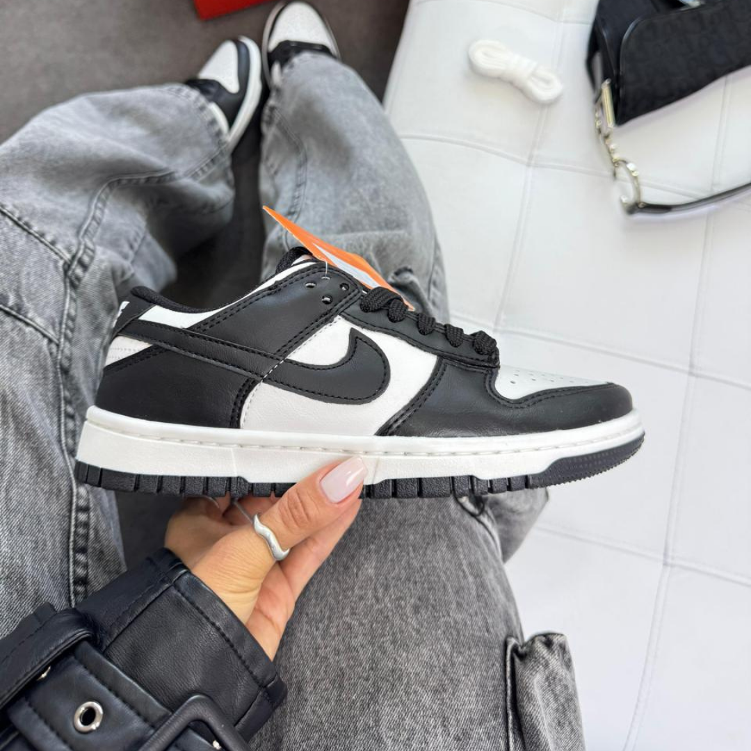 Produto: NIKE DUNK LOW BLACK 