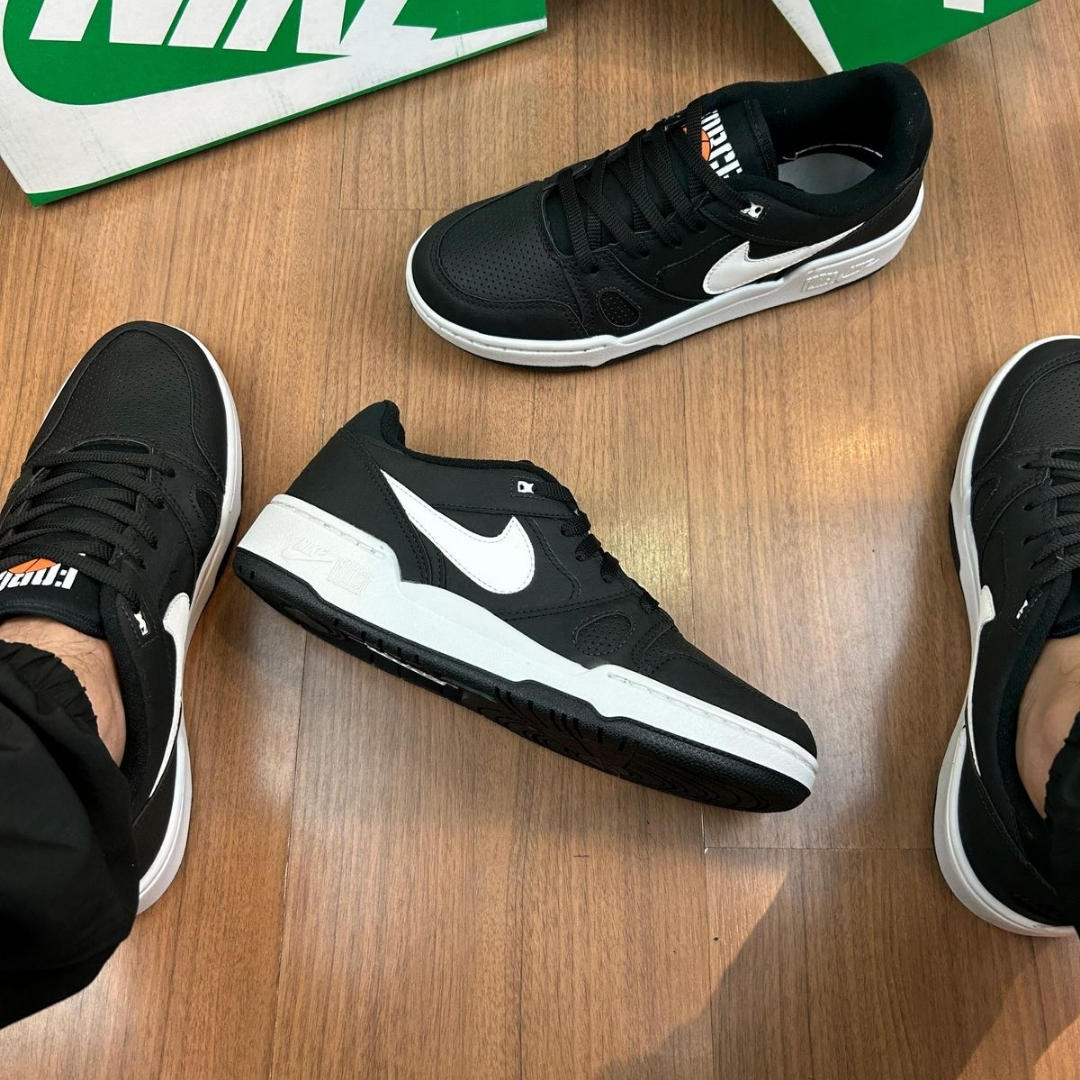 Produto: NIKE COURT VISION LOW BLACK